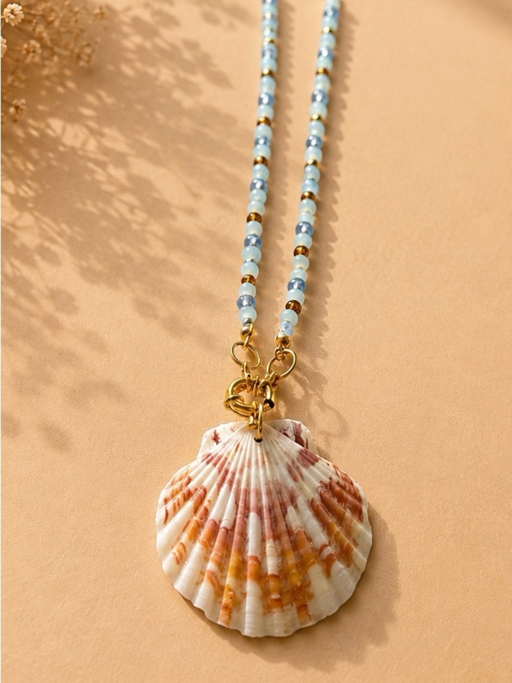 Shell Pendant Beaded Necklace - Blue & Gold